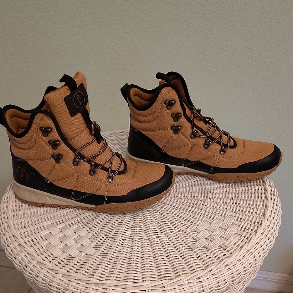 Men's Tan and Black Hiking Boots